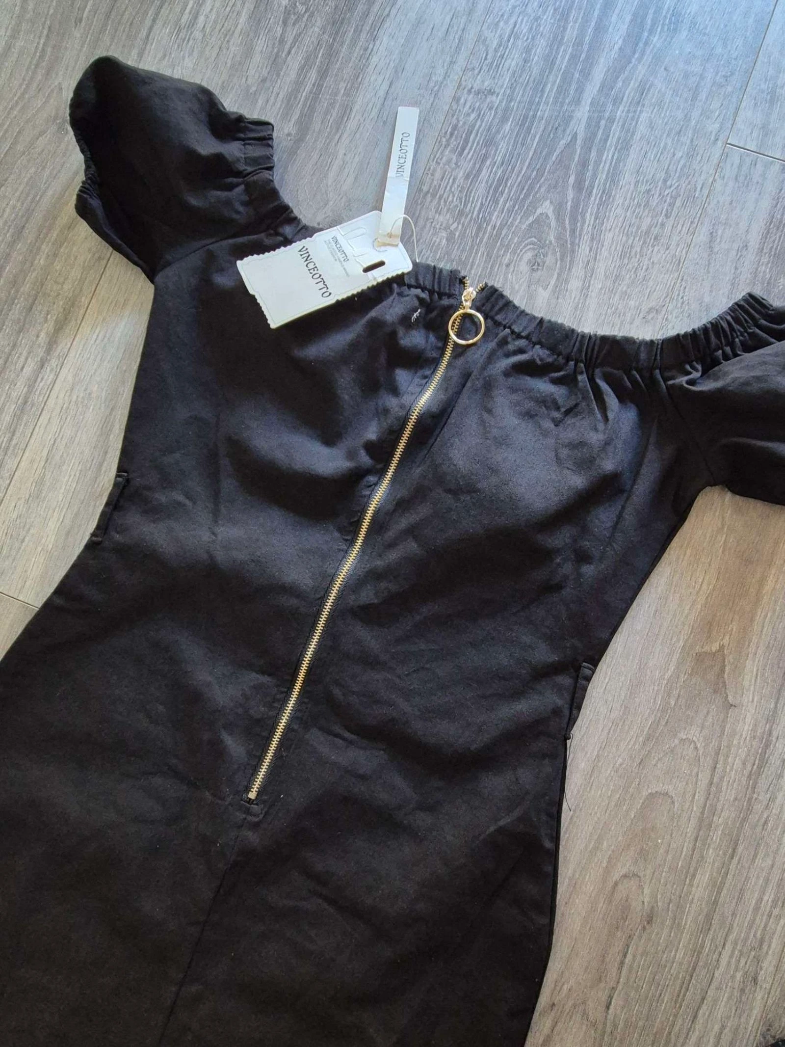 Zwarte kokerjurk met riem – photo 4